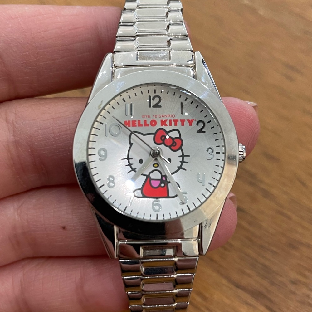 Sanrio Hello Kitty watch with stretch band